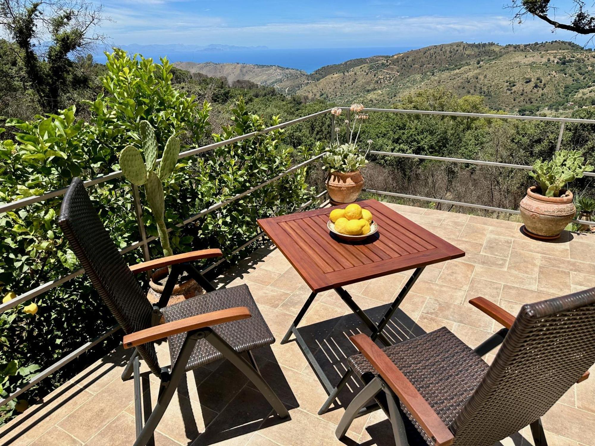 Cefalu Forest Hideout Luaran gambar